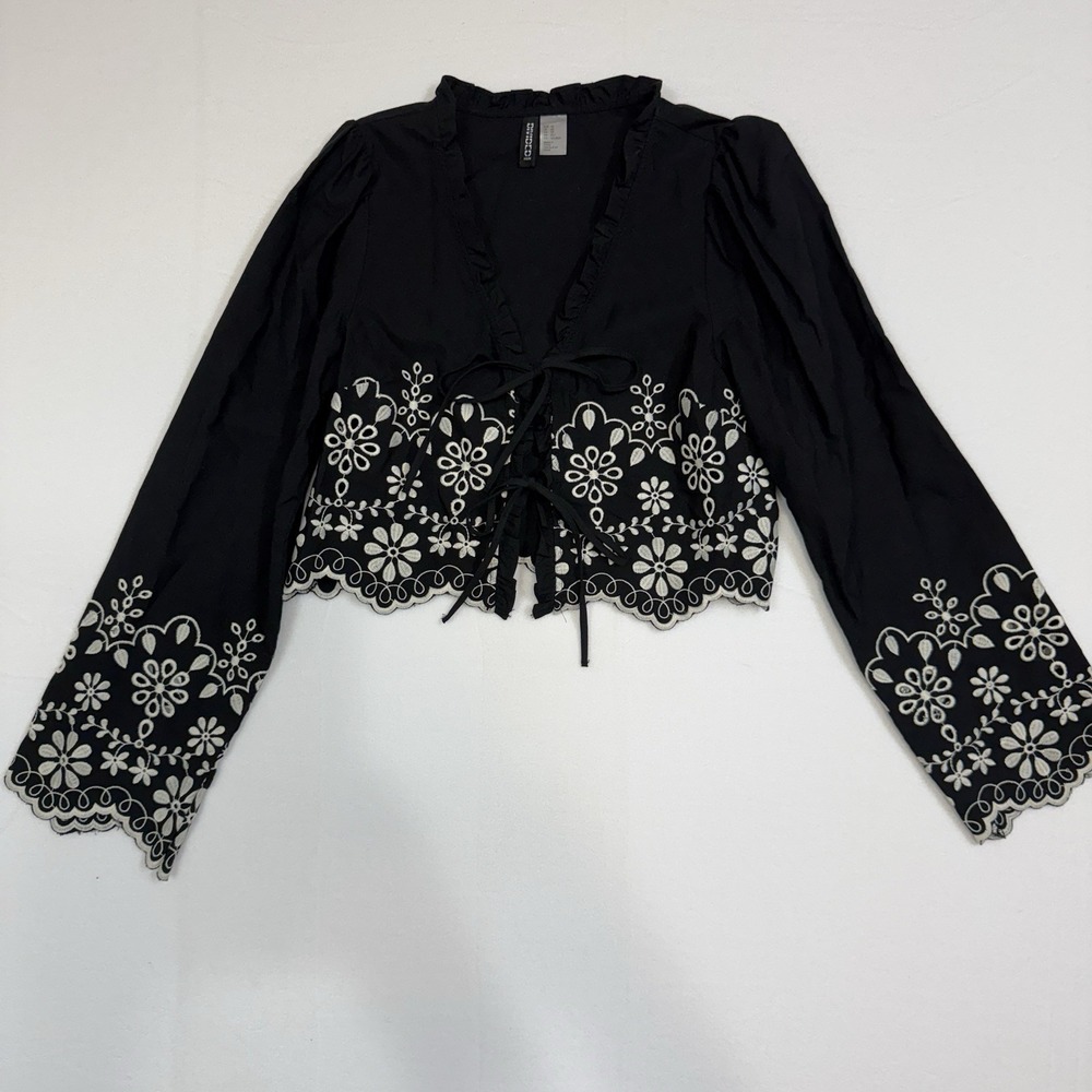 H&M Divided XS Black Embroidered Tie Front Crop Top Boho Floral Eyelet Long Slee